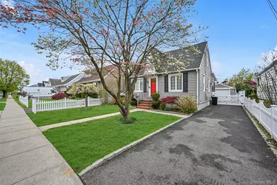 77 Landau Avenue, Elmont, NY 11003 - Photo 20