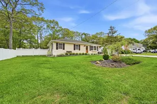 24 Forest Ave, Medford, NY 11763 - Photo 34