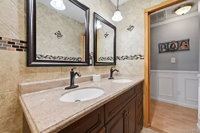 24 Forest Avenue, Medford, NY 11763 - Photo 22