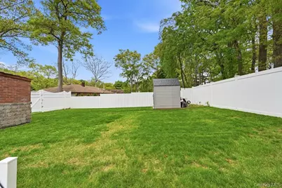 24 Forest Avenue, Medford, NY 11763 - Photo 30