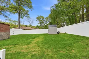 24 Forest Ave, Medford, NY 11763 - Photo 30