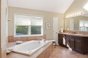 50 Cobbler Ln, Setauket, NY 11733 - Photo 32