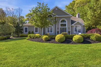 50 Cobbler Lane, Setauket, NY 11733 - Photo 2
