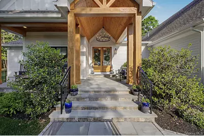 40 Hamilton Drive, Chappaqua, NY 10514 - Photo 2