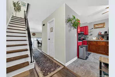 41 McLaughlin Avenue, West Haverstraw, NY 10993 - Photo 2
