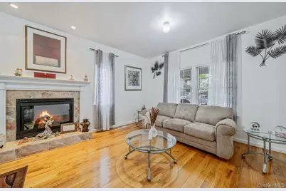 72 Rushmore Street, South Huntington, NY 11746 - Photo 8