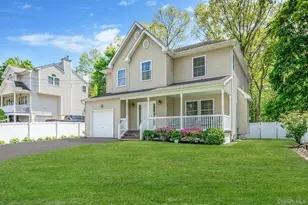 72 Rushmore St, South Huntington, NY 11746 - Photo 2