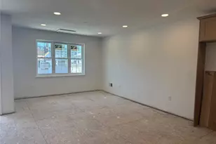 340 Beach 46th St, Far Rockaway, NY 11691 - Photo 8