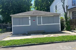 99 Carter St, Newburgh, NY 12550 - Photo 2