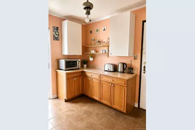 8455 Daniels Street #5H, Jamaica, NY 11435 - Photo 4