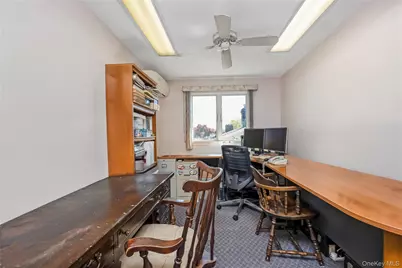 18 Tacoma Lane, Syosset, NY 11791 - Photo 20