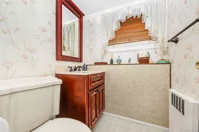 18 Tacoma Lane, Syosset, NY 11791 - Photo 26