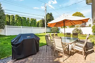 18 Tacoma Ln, Syosset, NY 11791 - Photo 30