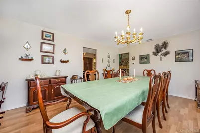 18 Tacoma Lane, Syosset, NY 11791 - Photo 12