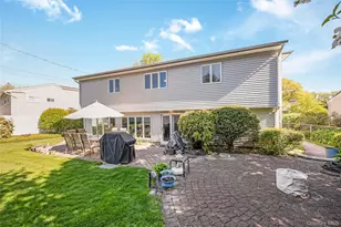 18 Tacoma Ln, Syosset, NY 11791 - Photo 32