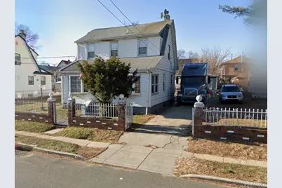 18719 Pineville Lane, Jamaica, NY 11413 - Photo 2