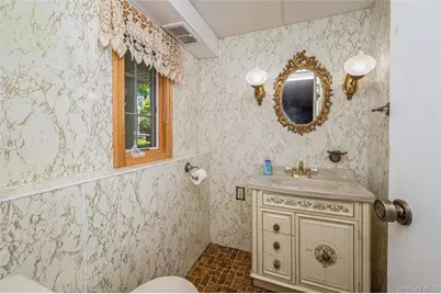26 Wren Court, Northport, NY 11768 - Photo 14