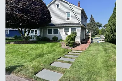 2 Orchard Neck Road, Center Moriches, NY 11934 - Photo 6