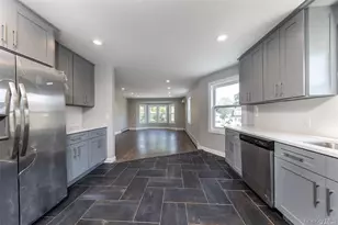 57 Earle Ave, Lynbrook, NY 11563 - Photo 4