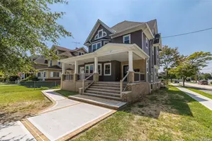 57 Earle Ave, Lynbrook, NY 11563 - Photo 2