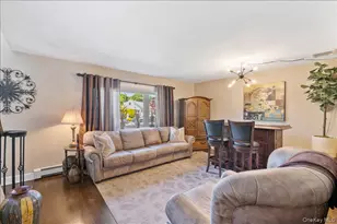 157 Manor St, Plainview, NY 11803 - Photo 22