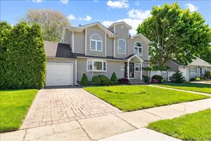 157 Manor St, Plainview, NY 11803 - Photo 2