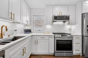 269-03 81st Ave, New Hyde Park, NY 11040 - Photo 4