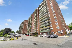 1853 Central Park Ave, Yonkers, NY 10710 - Photo 2