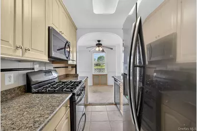 1853 Central Park Ave #7M, Yonkers, NY 10710 - Photo 12