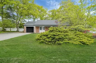 41 Winside Ln, Coram, NY 11727 - Photo 28