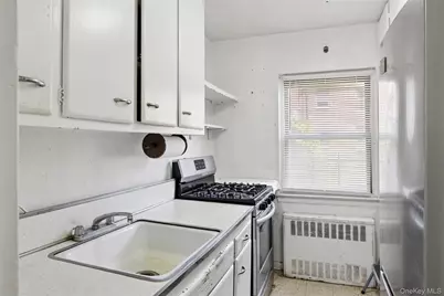 196-30 67th Avenue #1, Fresh Meadows, NY 11365 - Photo 6