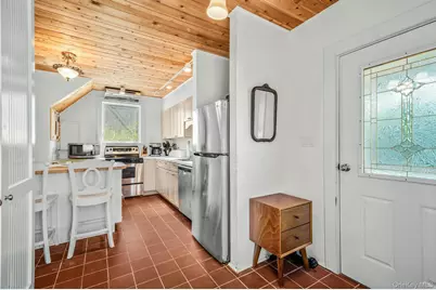 29 E Bayview Avenue, Ocean Beach, NY 11770 - Photo 12
