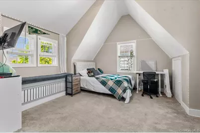 2968 Islip Court, Wantagh, NY 11793 - Photo 20