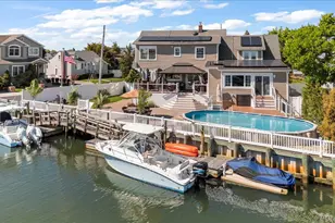 2968 Islip Ct, Wantagh, NY 11793 - Photo 4