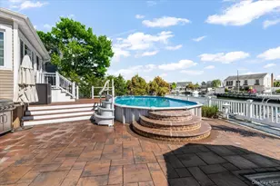 2968 Islip Ct, Wantagh, NY 11793 - Photo 30