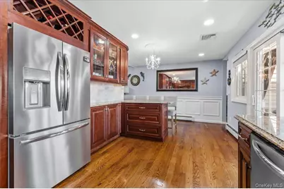 2968 Islip Court, Wantagh, NY 11793 - Photo 10