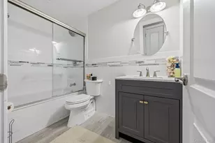 3 Sunrise St, Plainview, NY 11803 - Photo 8