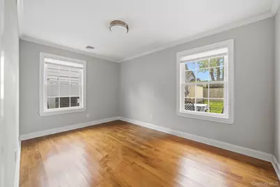 3 Sunrise Street, Plainview, NY 11803 - Photo 10