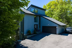 26 Mandy Ln, Washingtonville, NY 10992 - Photo 2