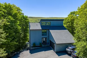 26 Mandy Ln, Washingtonville, NY 10992 - Photo 2