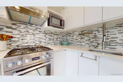 68-15 Selfridge Street #3D, Forest Hills, NY 11375 - Photo 12