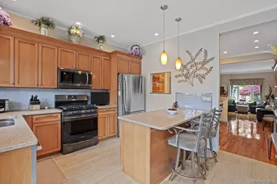 61-36 77th Street, Middle Village, NY 11379 - Photo 4