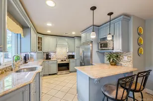 51 Chelsea Dr, Mount Sinai, NY 11766 - Photo 16