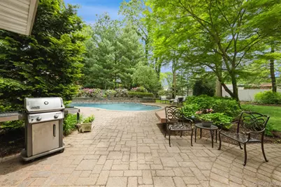 51 Chelsea Drive, Mount Sinai, NY 11766 - Photo 36