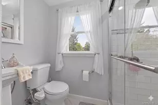 7 Frost Ln, Hartsdale, NY 10530 - Photo 14