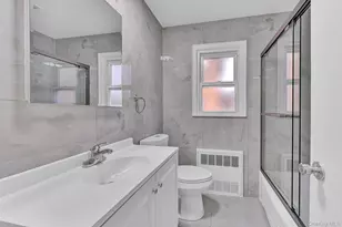 82 1st St, New Hyde Park, NY 11040 - Photo 16