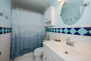 2860 Sunnybrook Dr W, Oceanside, NY 11572 - Photo 10