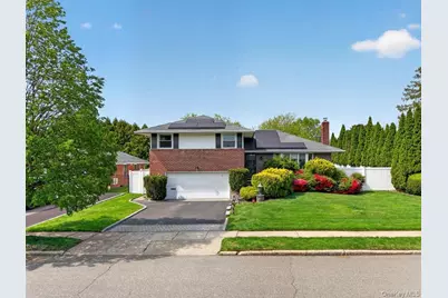 5 Joseph Court, Syosset, NY 11791 - Photo 1