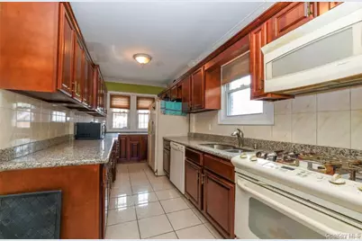 8259 172nd Street, Jamaica, NY 11432 - Photo 10