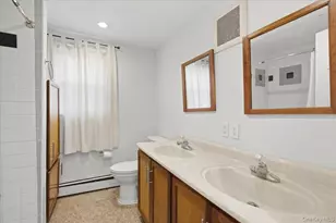 476 37th St, Lindenhurst, NY 11757 - Photo 22